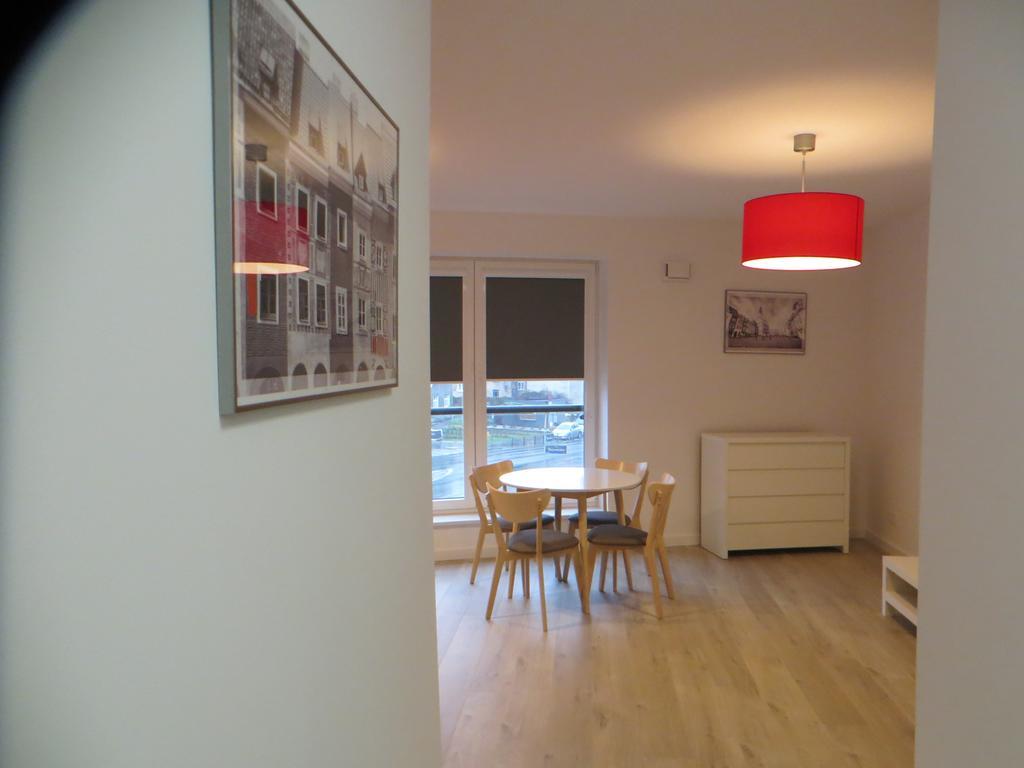 Poznan Black Red Apartment Bagian luar foto