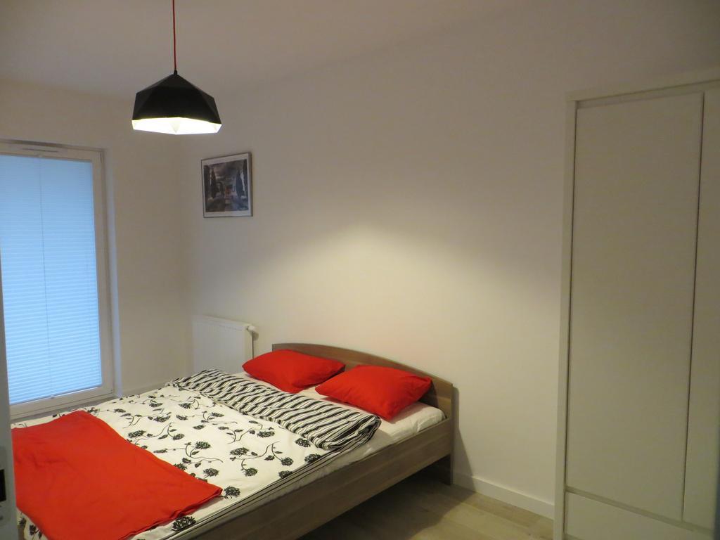 Poznan Black Red Apartment Bagian luar foto